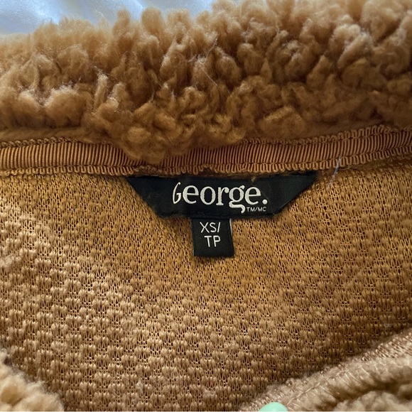 George Reindeer Fluffy Longsleeve - Picture 3 of 4